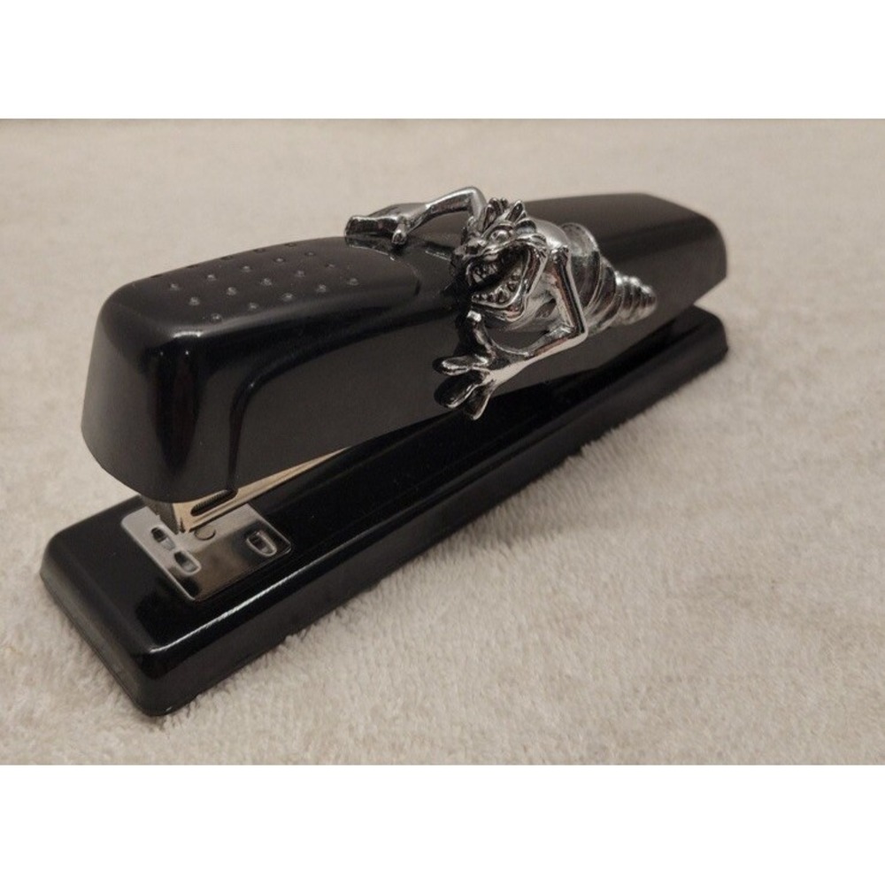 Vintage‎ Warner Bros. TAZ Stapler 7in Stylus Stationery Company 1998 Works